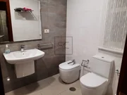 Piso Amueblado de Cuatro Habitaciones con Ascensor