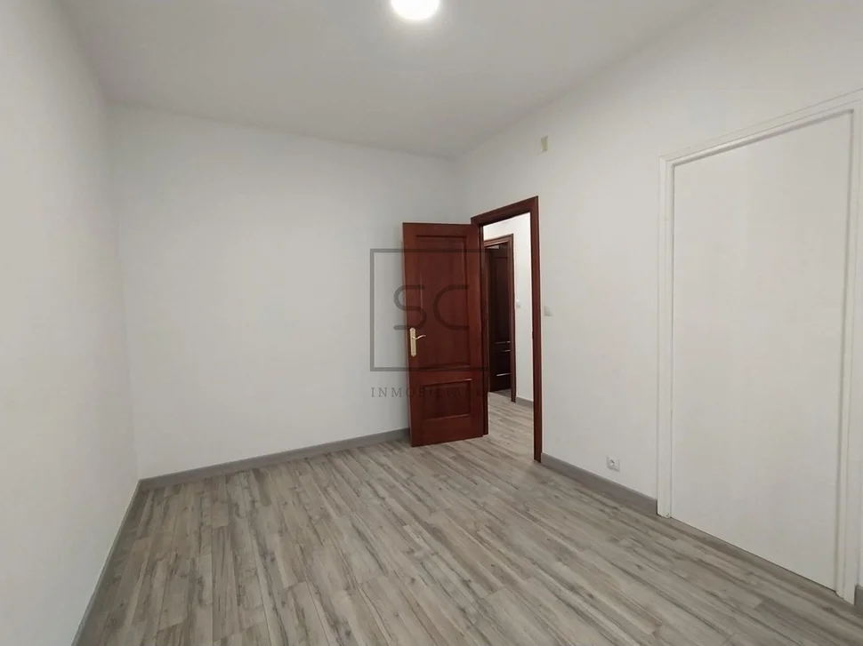 Bonito primero sin ascensor