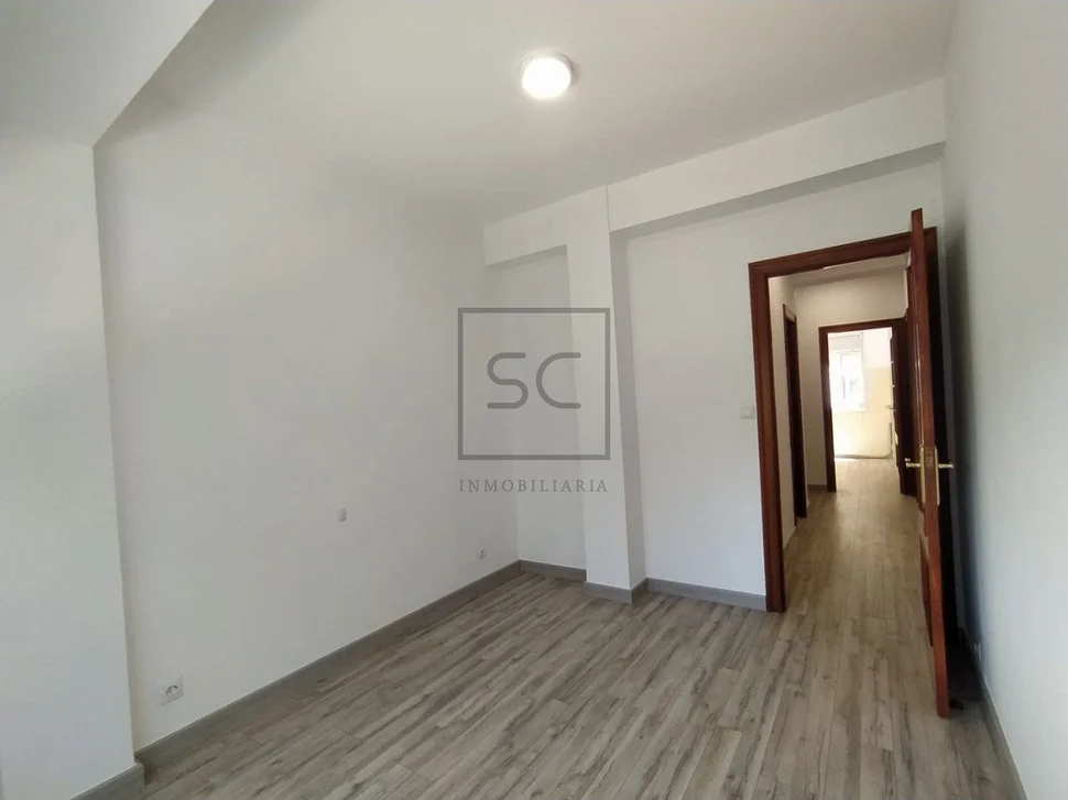 Bonito primero sin ascensor