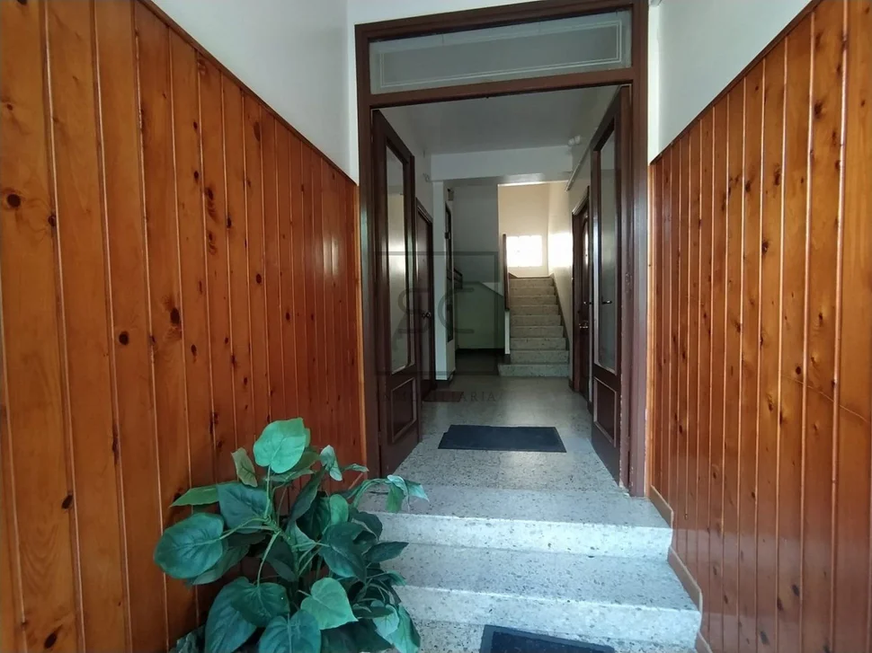 Bonito primero sin ascensor