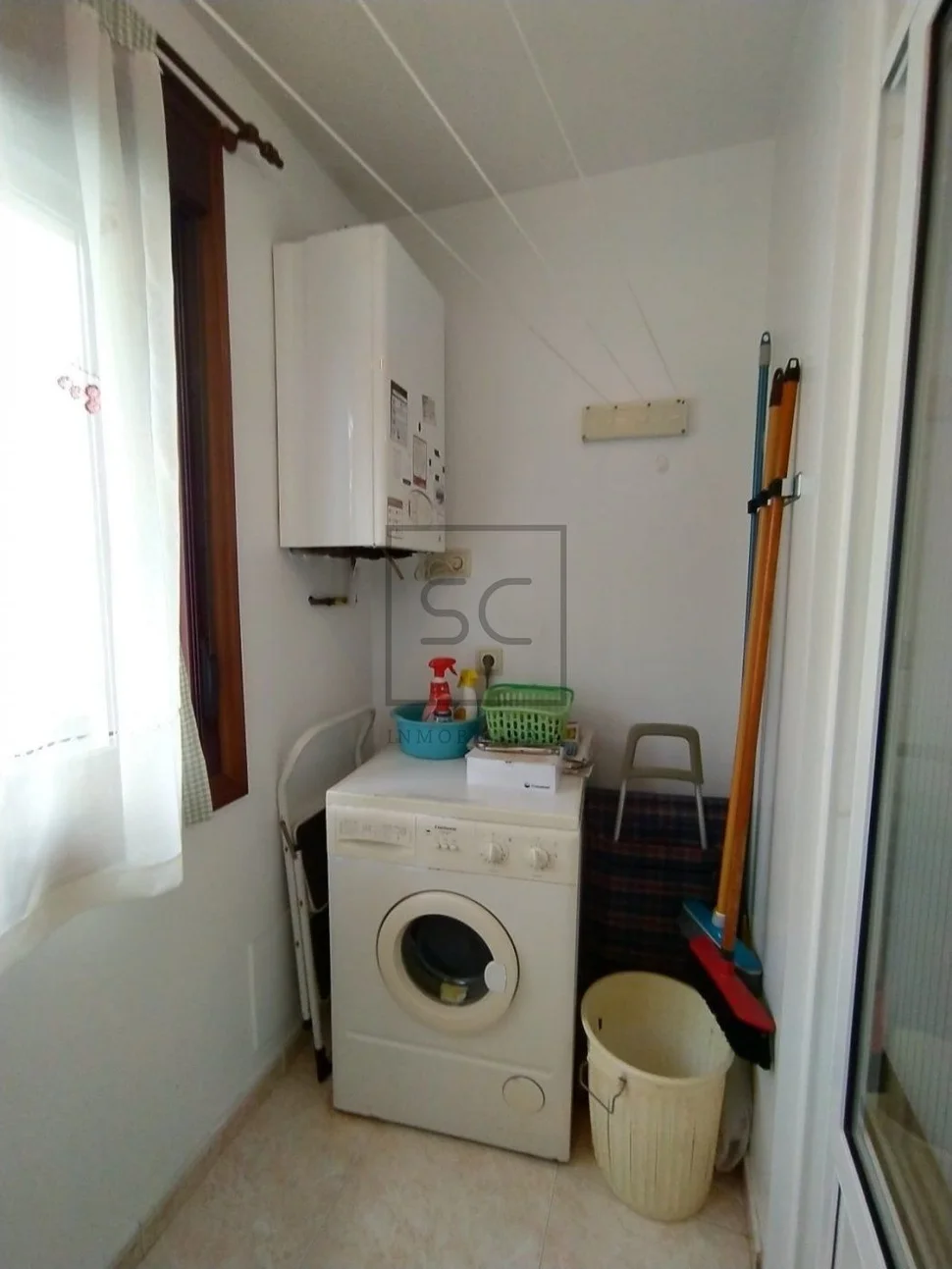 Voluminoso piso en el alto del castaño, narón