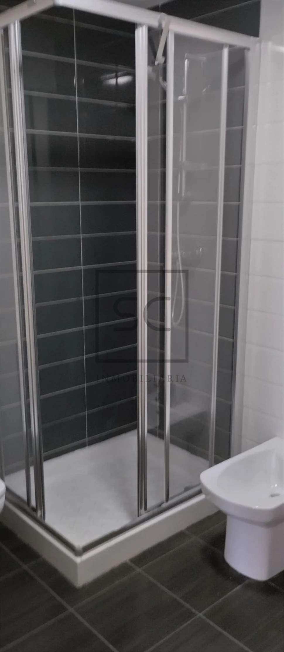 Fantástico ático en sada