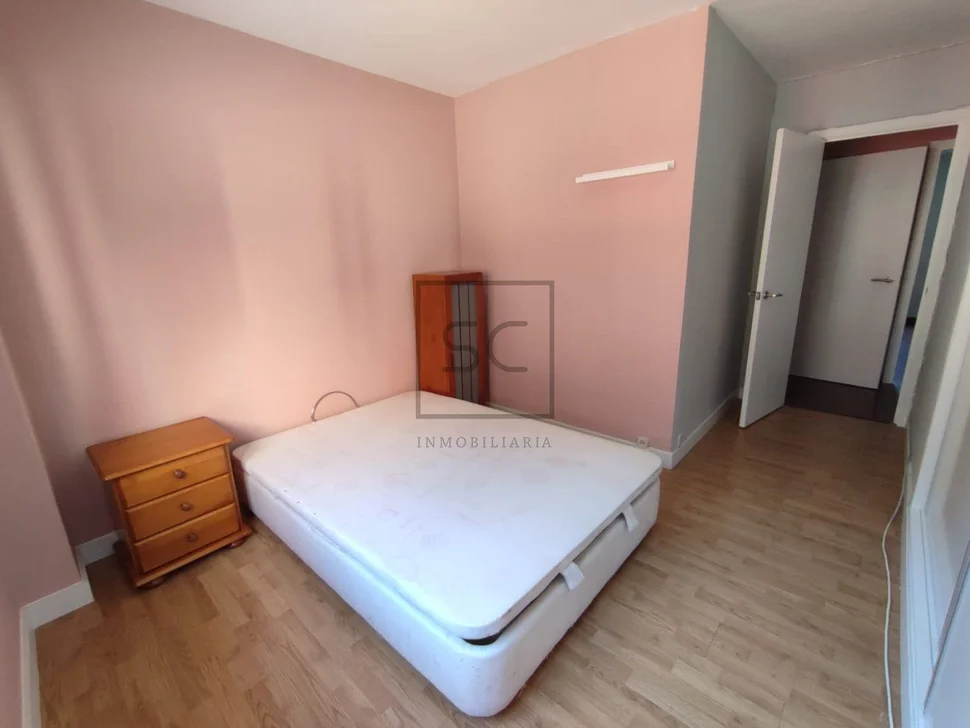 Luminosa vivienda semireformada