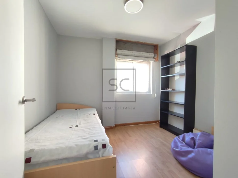 Luminosa vivienda semireformada