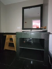 Luminosa vivienda semireformada