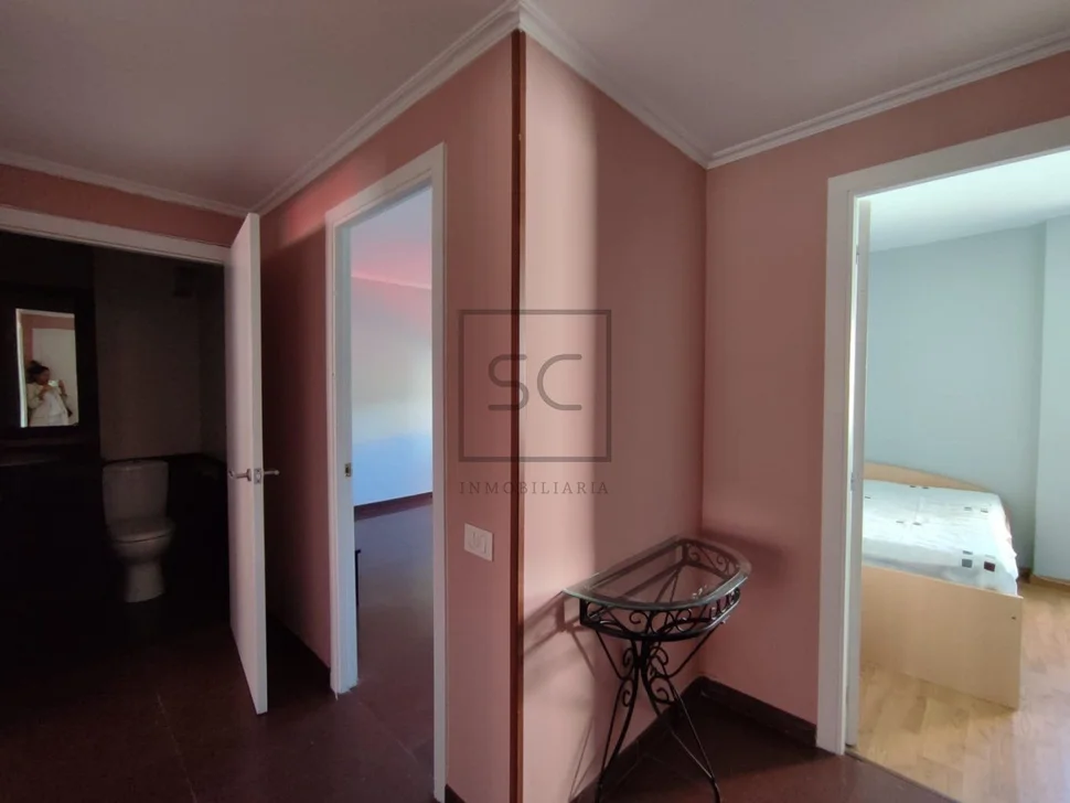 Luminosa vivienda semireformada