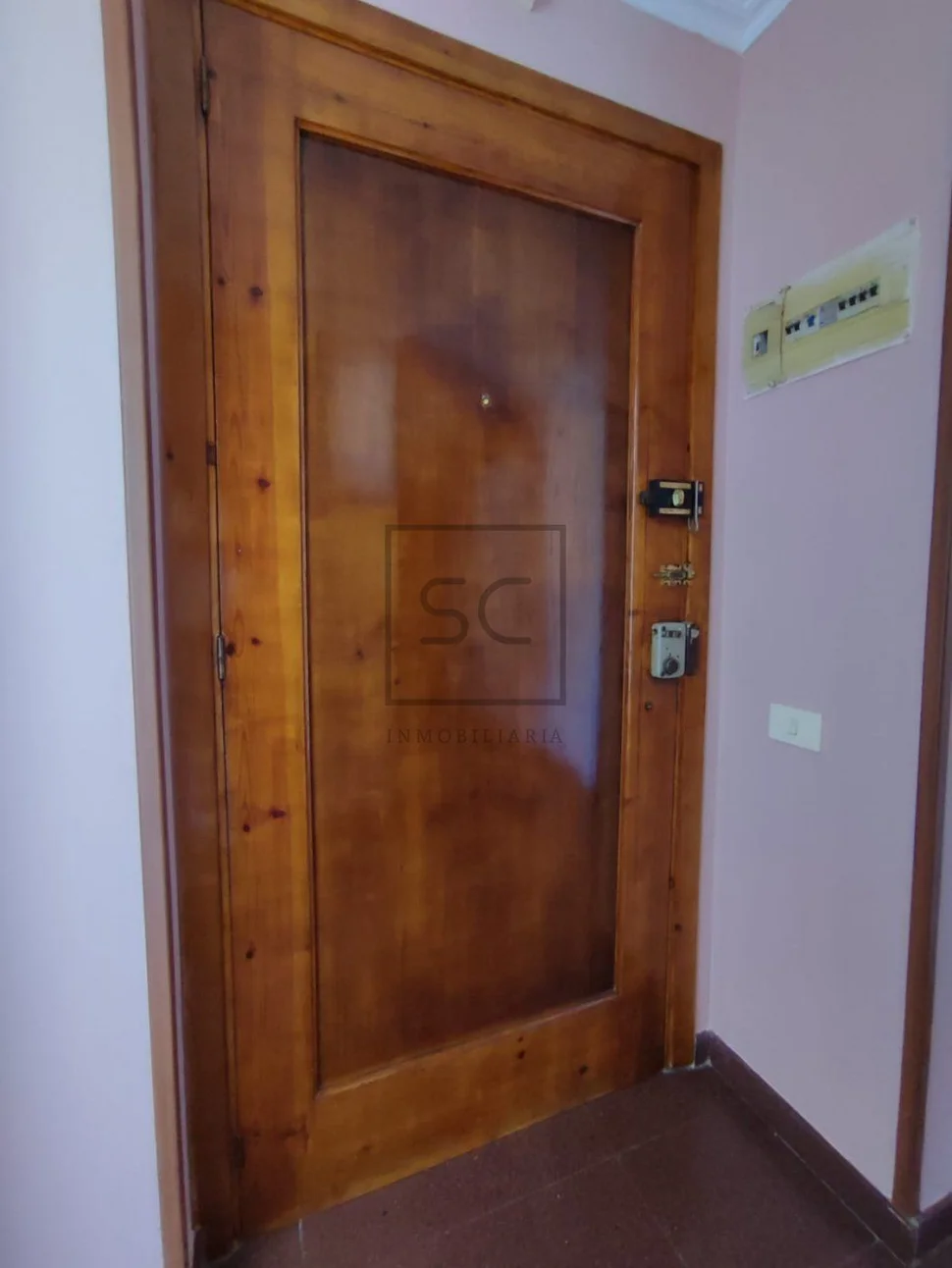 Luminosa vivienda semireformada