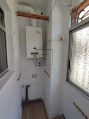 Luminosa vivienda semireformada