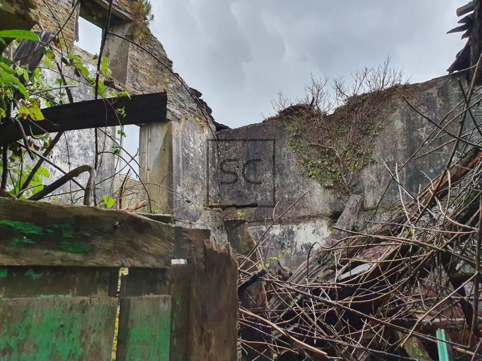 Casa de piedra para reformar en xestoso, monfero