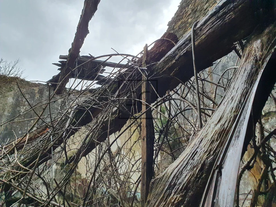 Casa de piedra para reformar en xestoso, monfero
