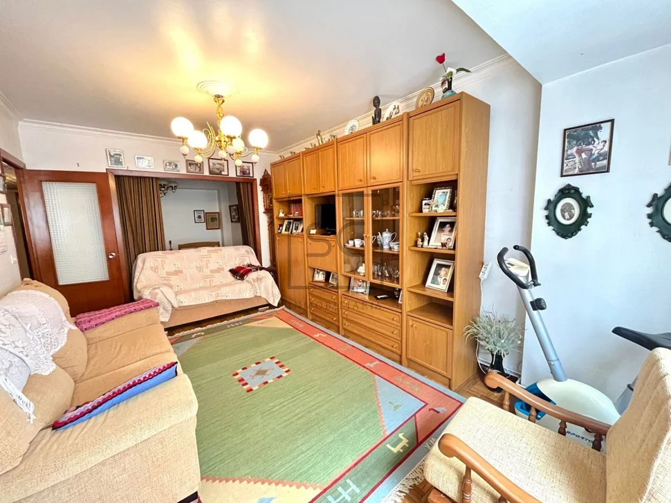 Piso con amplia terraza en la gándara, narón