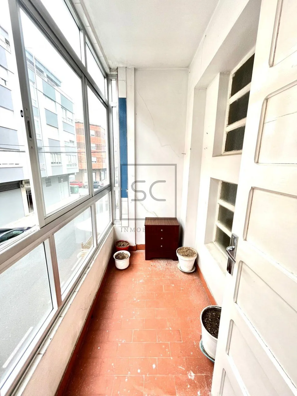 Piso con amplia terraza en la gándara, narón