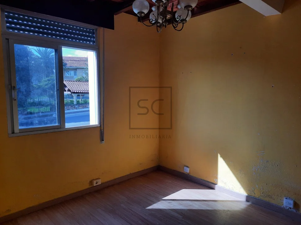 Casa unifamiliar para reforma parcial en san saturnino, san sandurniño