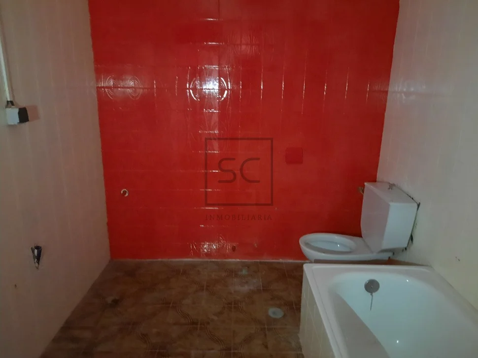 Casa unifamiliar para reforma parcial en san saturnino, san sandurniño