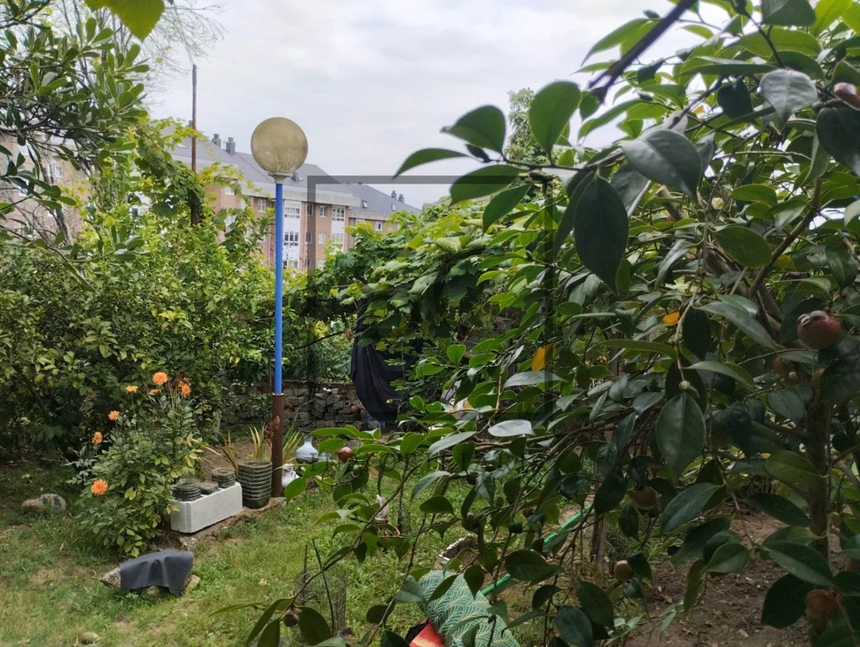 Casa con terreno para reformar parcialmente en portazgo, culleredo