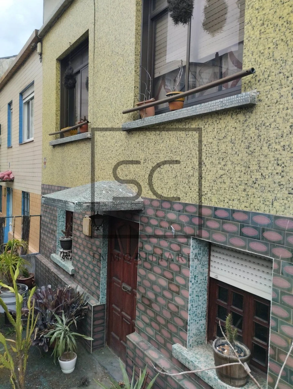 Casa con terreno para reformar parcialmente en portazgo, culleredo