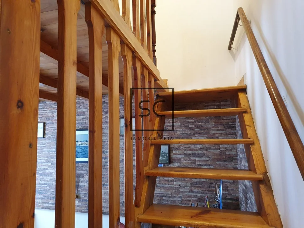 Adosado y finca en o seixo, mugardos