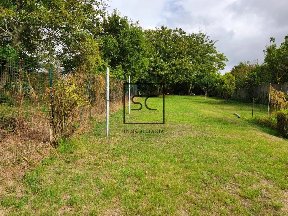 Adosado y finca en o seixo, mugardos