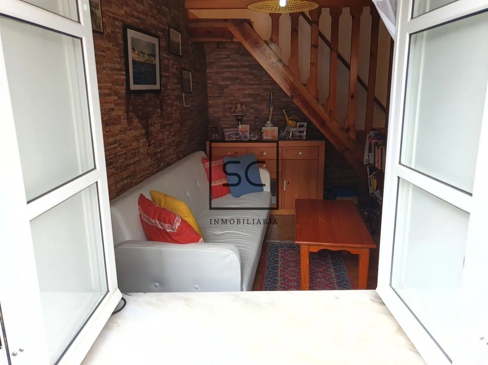 Adosado y finca en o seixo, mugardos