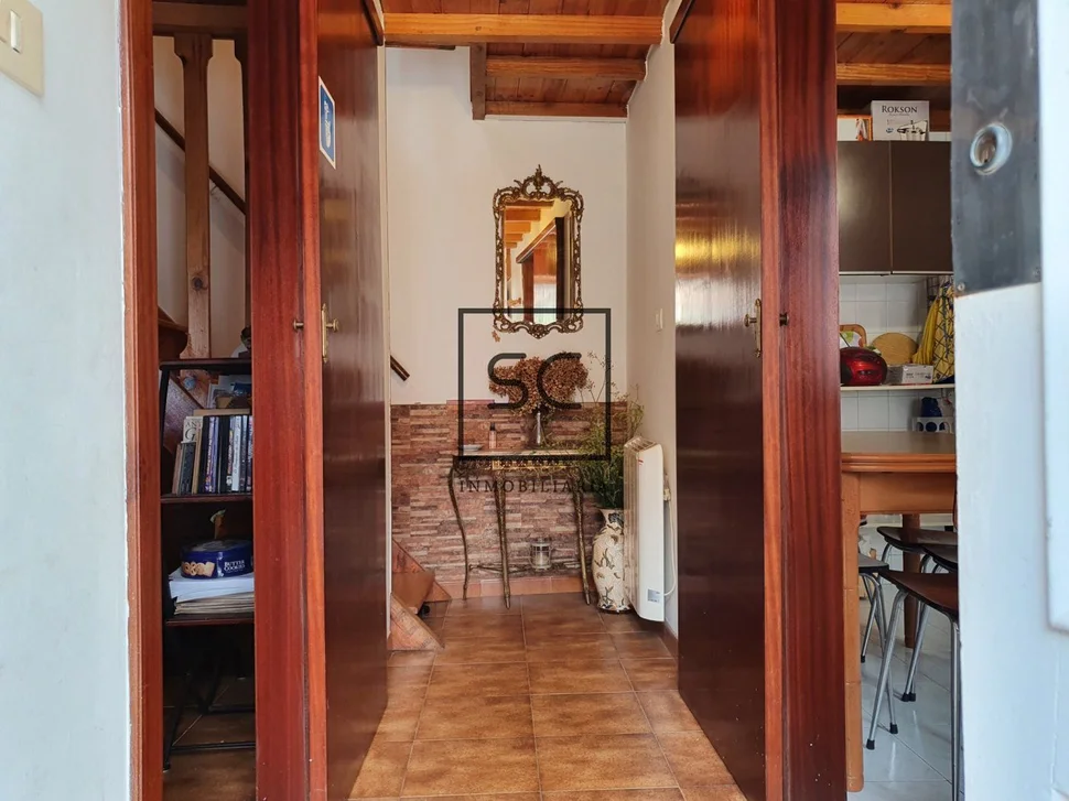 Adosado y finca en o seixo, mugardos