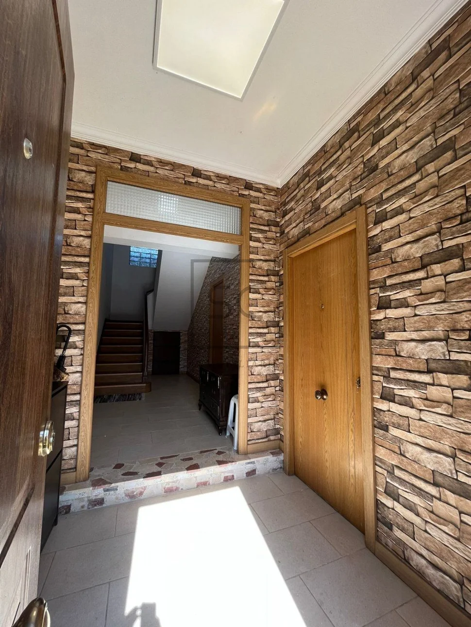 Bonita casa con jardín y terraza en zona céntrica narón