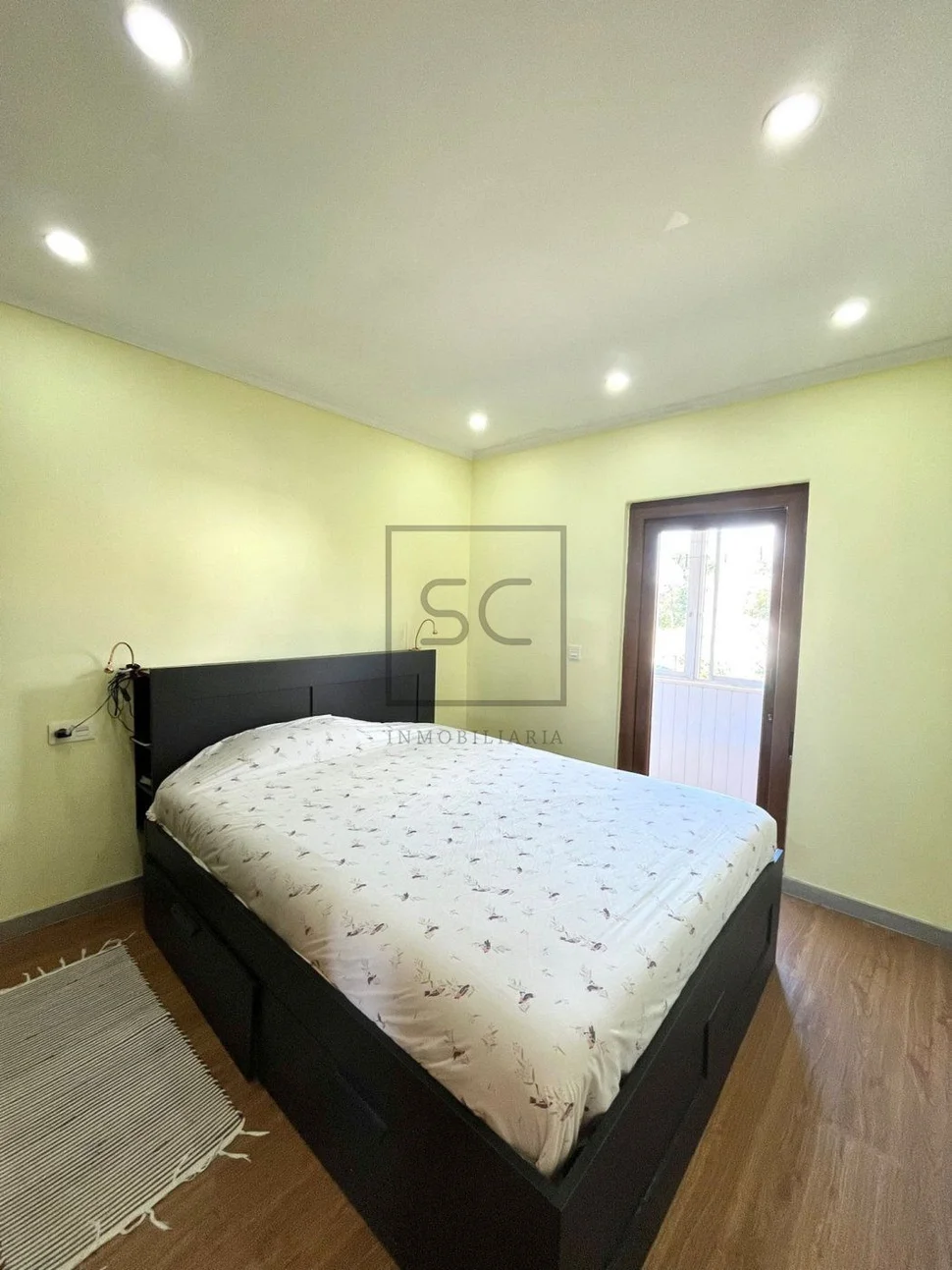 Bonita casa con jardín y terraza en zona céntrica narón