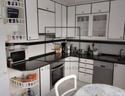 Amplio piso amueblado con garaje y ascensor en elviña, a coruña