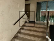 Amplio piso amueblado con garaje y ascensor en elviña, a coruña