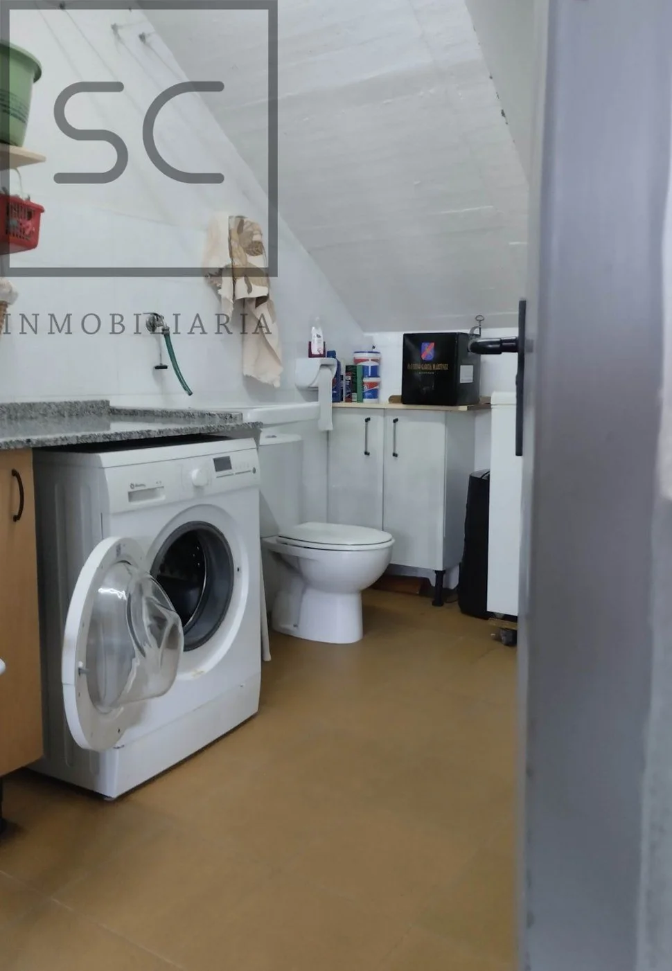 Coqueto chalet pareado con jardín en sigrás, cambre