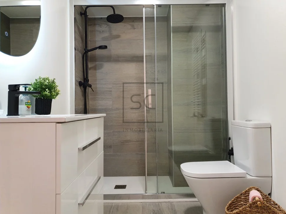 Amplio piso a 100m de la playa en cabañas, cabanas