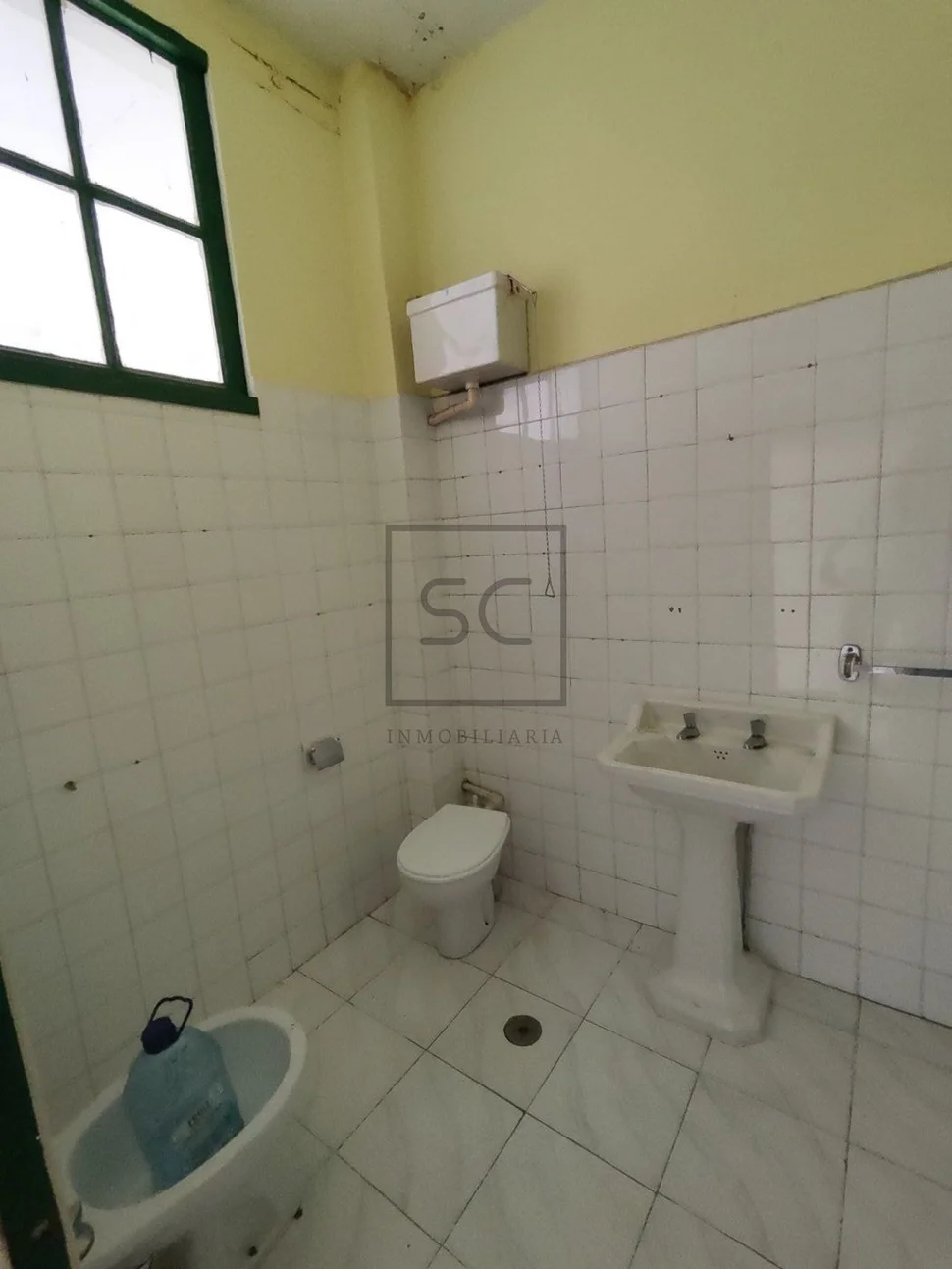 Edificio en pleno centro de el centro, ferrol