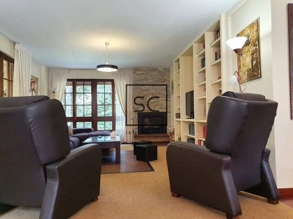 Chalet con piscina y finca en maniños, fene