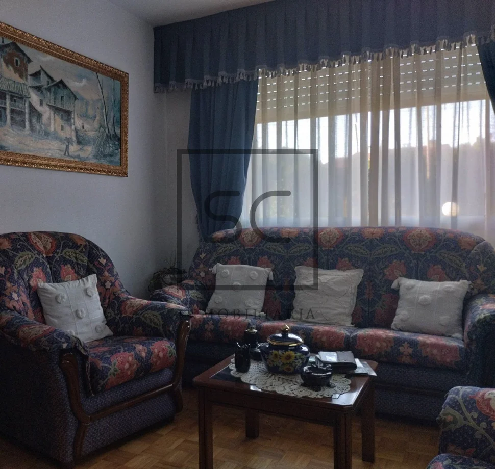 Amplia casa con terreno en bemantes, miño