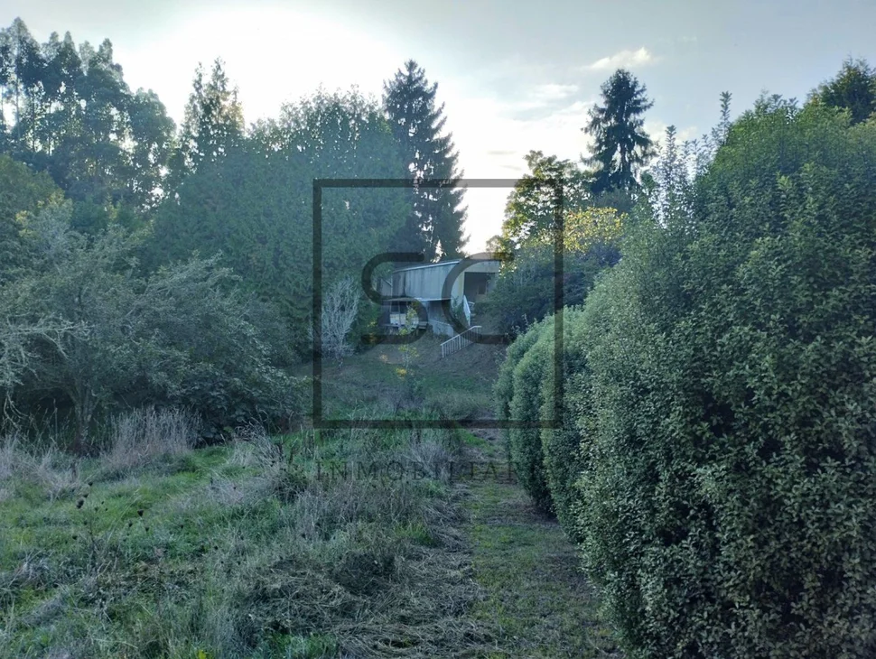 Amplia casa con terreno en bemantes, miño