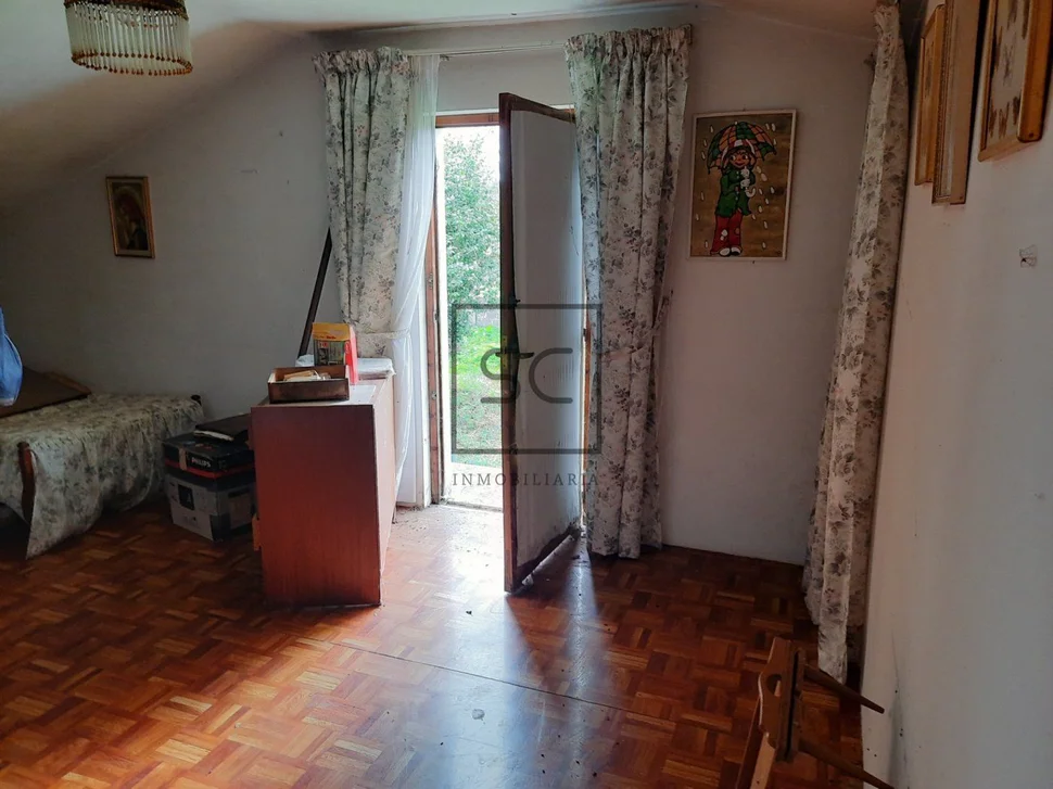 Vivienda adosada para reforma integral en piñeiros, narón