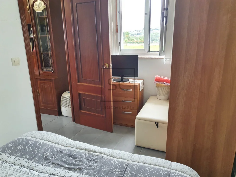 Casa con garaje y finca en meirás, valdoviño