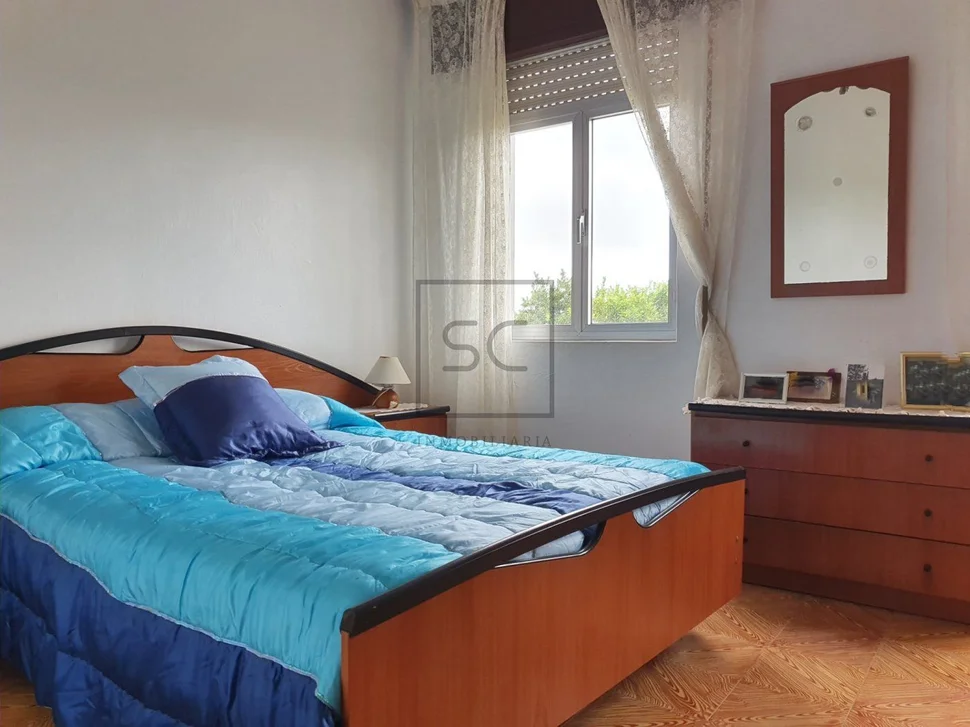 Casa con garaje y finca en meirás, valdoviño