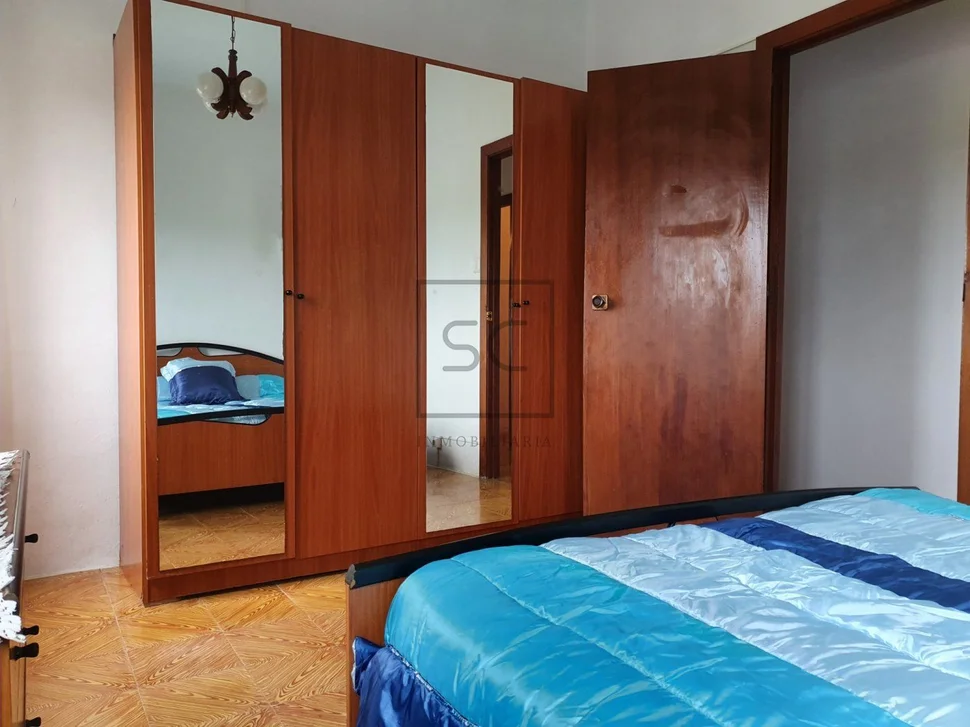 Casa con garaje y finca en meirás, valdoviño