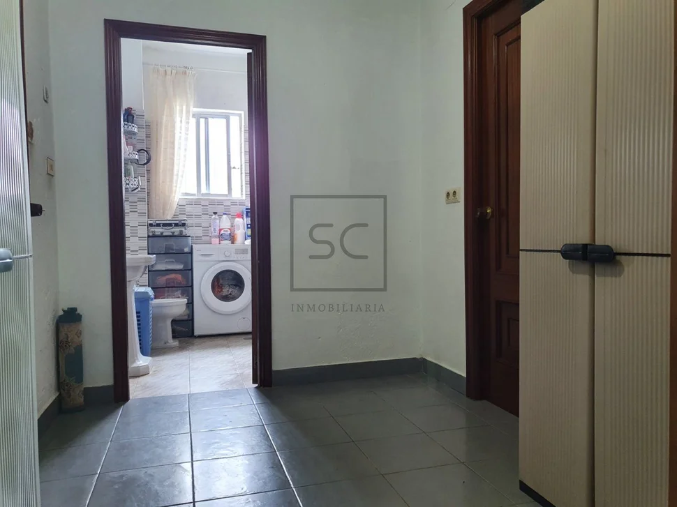 Casa con garaje y finca en meirás, valdoviño