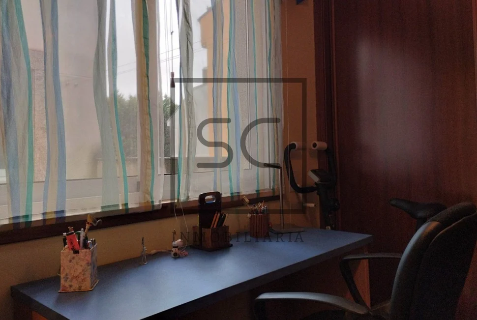 Piso con terraza, ascensor y garaje