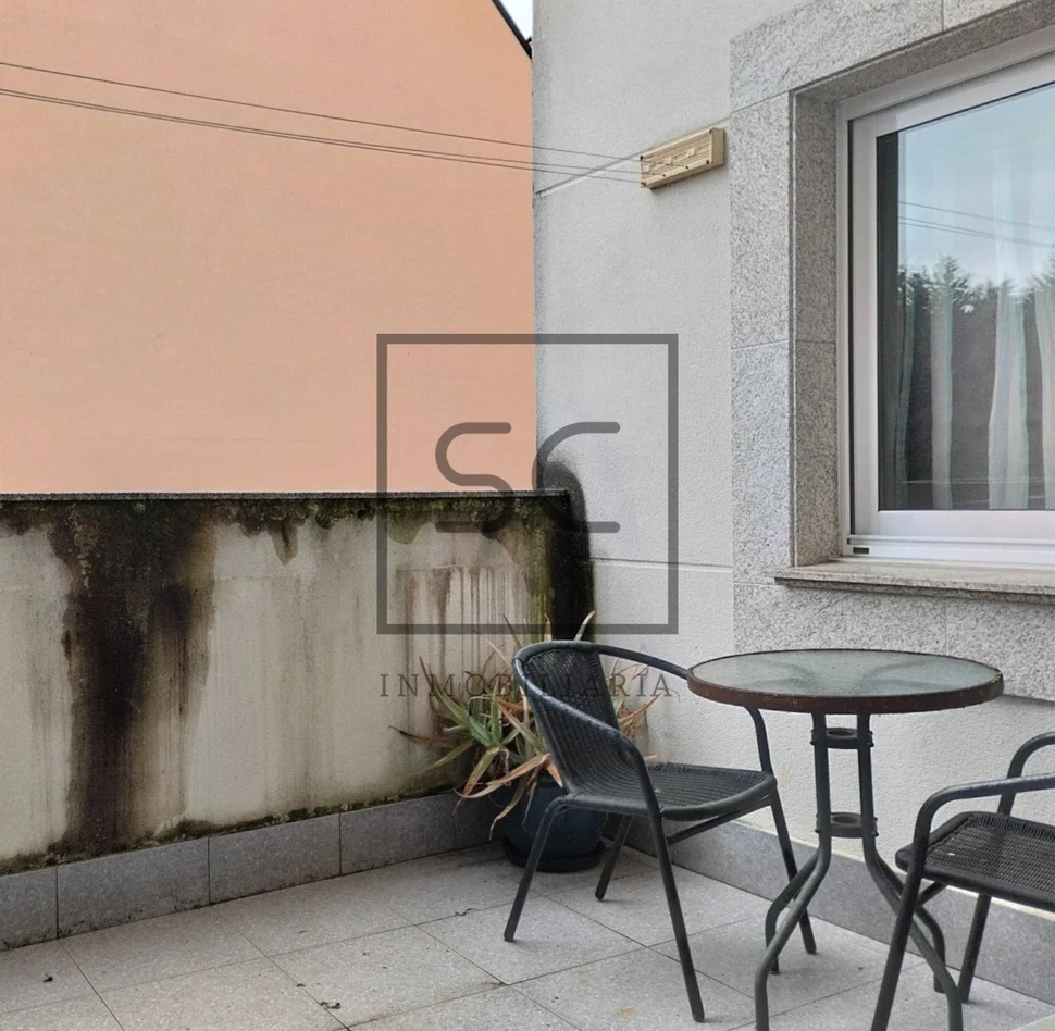 Piso con terraza, ascensor y garaje