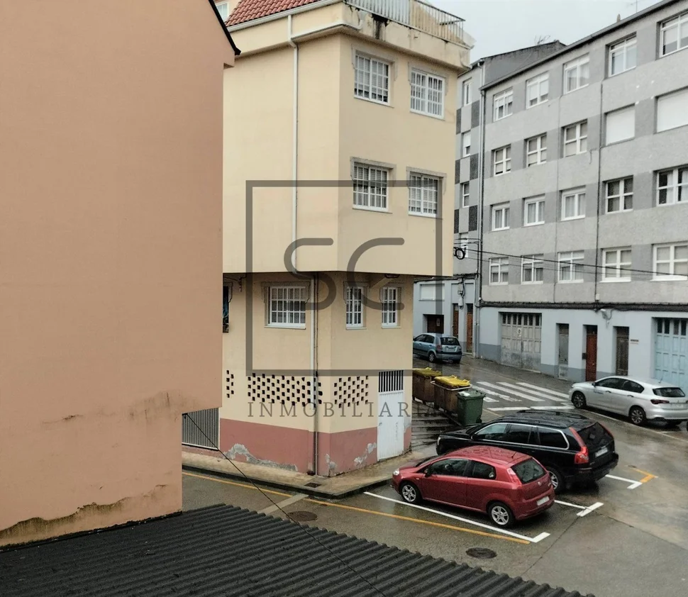 Piso con terraza, ascensor y garaje