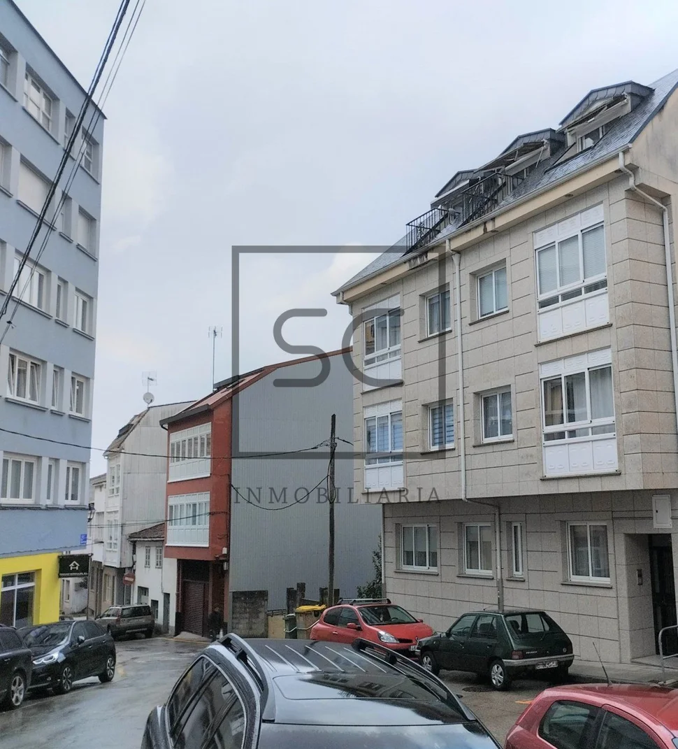 Piso con terraza, ascensor y garaje