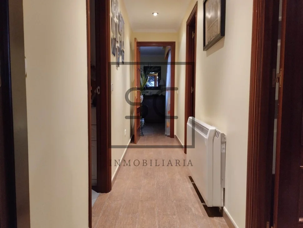 Piso con terraza, ascensor y garaje