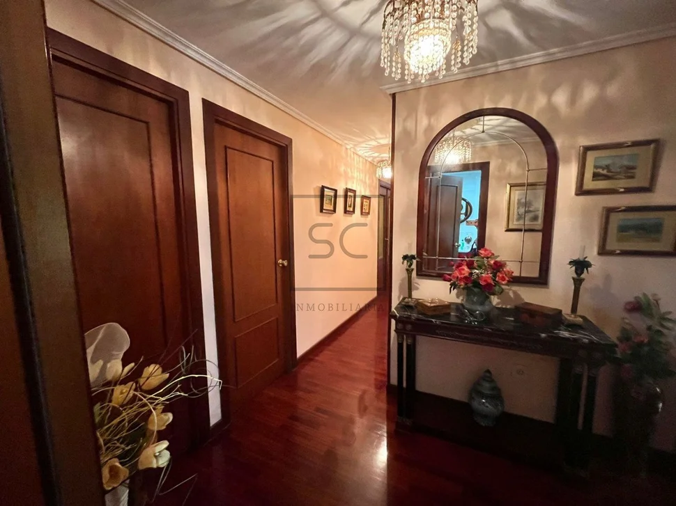 Piso con ascensor y garaje en caranza, ferrol