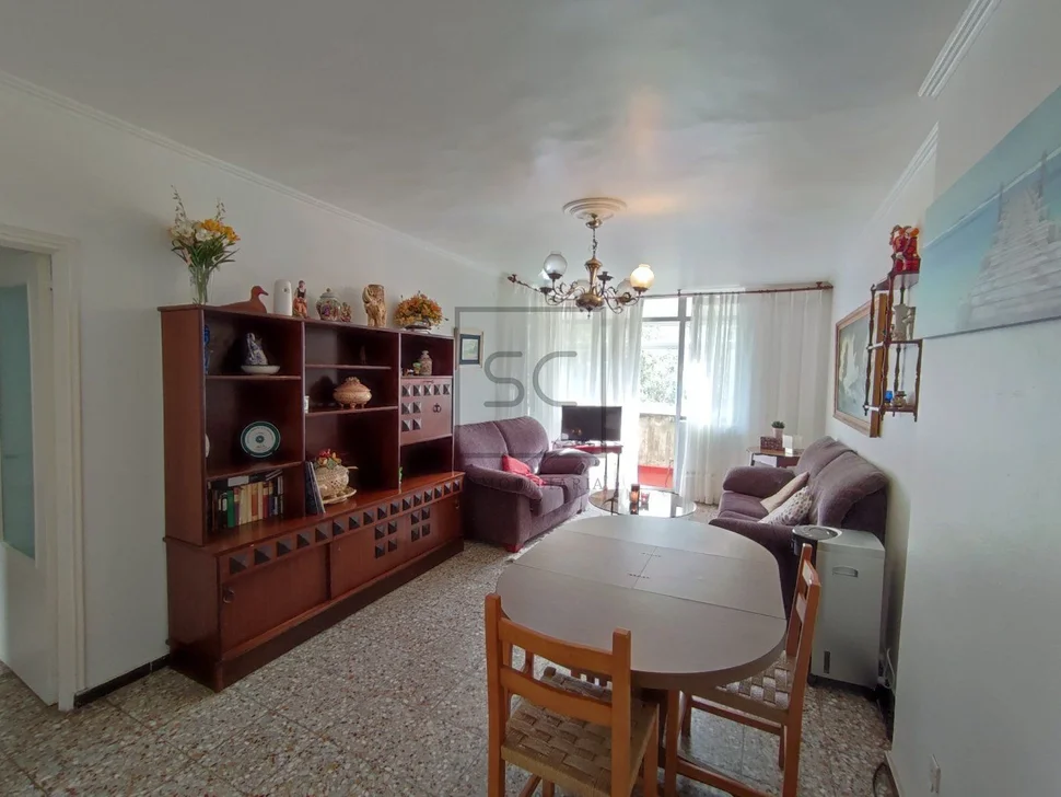 Amplio 3º sin ascensor semiamueblado con terraza en caranza, ferrol