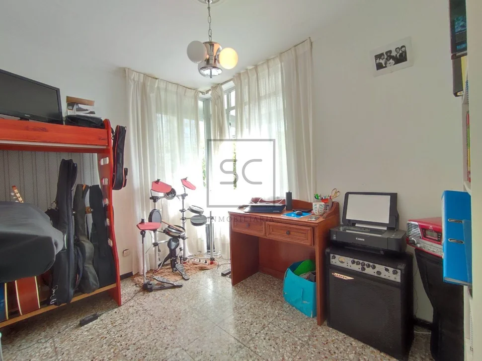 Amplio 3º sin ascensor semiamueblado con terraza en caranza, ferrol