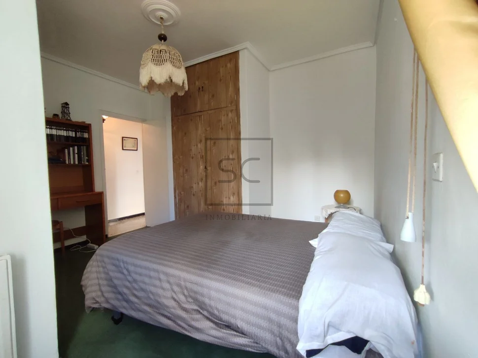 Amplio 3º sin ascensor semiamueblado con terraza en caranza, ferrol