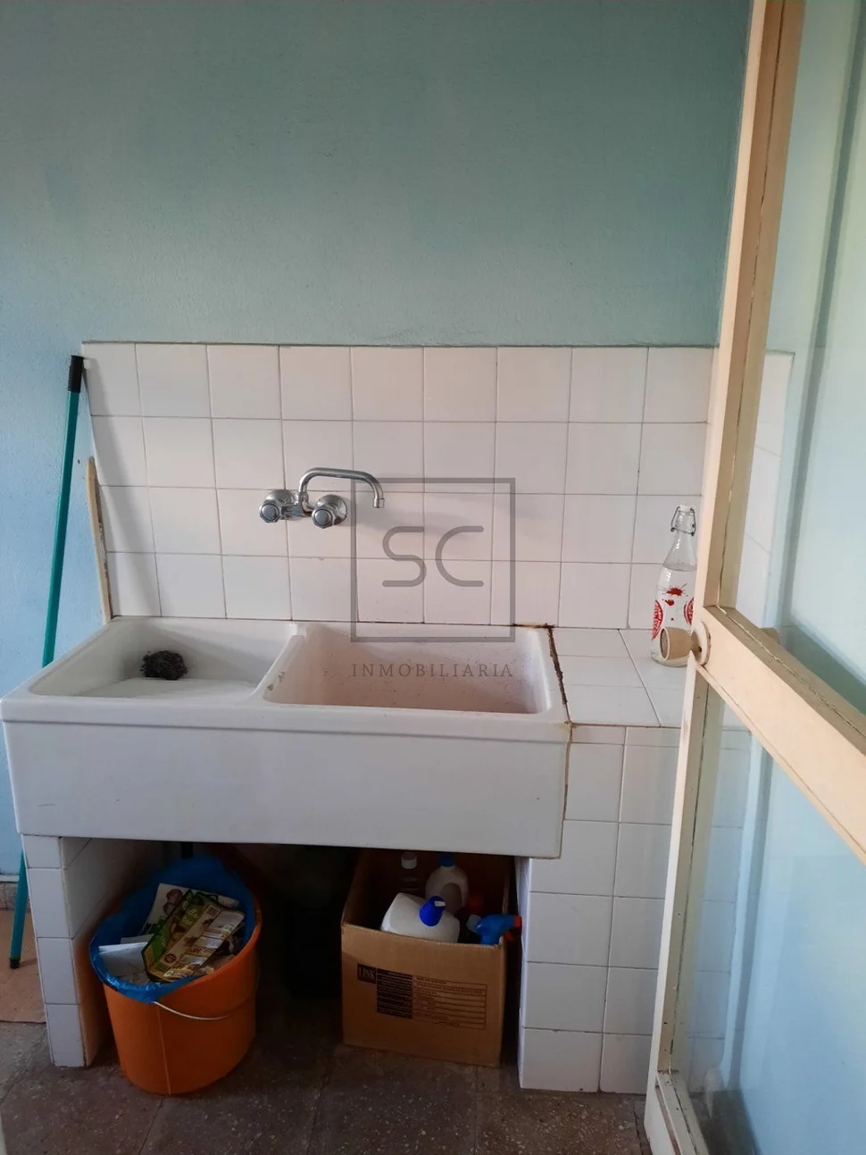 Duplex descendente de 5 habitaciones, ascensor y garaje rotatorio en caranza, ferrol