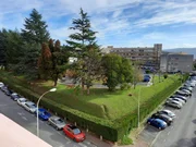 Duplex descendente de 5 habitaciones, ascensor y garaje rotatorio en caranza, ferrol